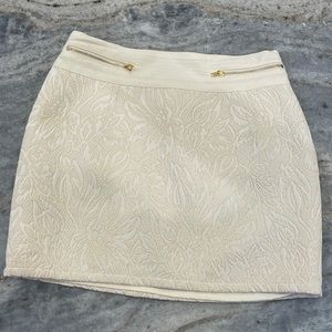 Abercrombie and Fitch xs short skirt with gold details